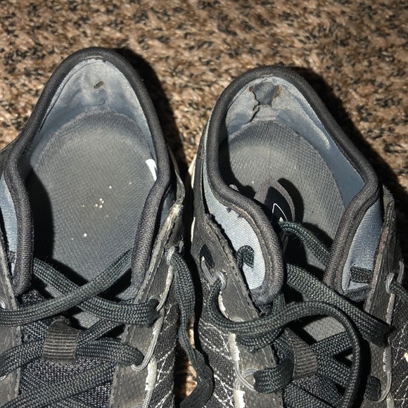 Nike shoes - Picture 5 of 5